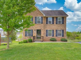 185 Sage Ln, Christiansburg, VA 24073