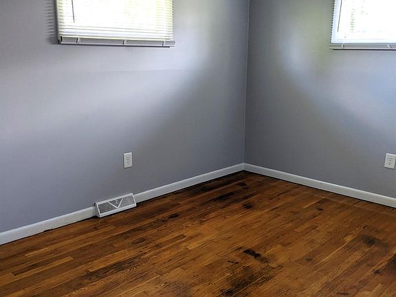 5th image of 108 Sherwood Dr