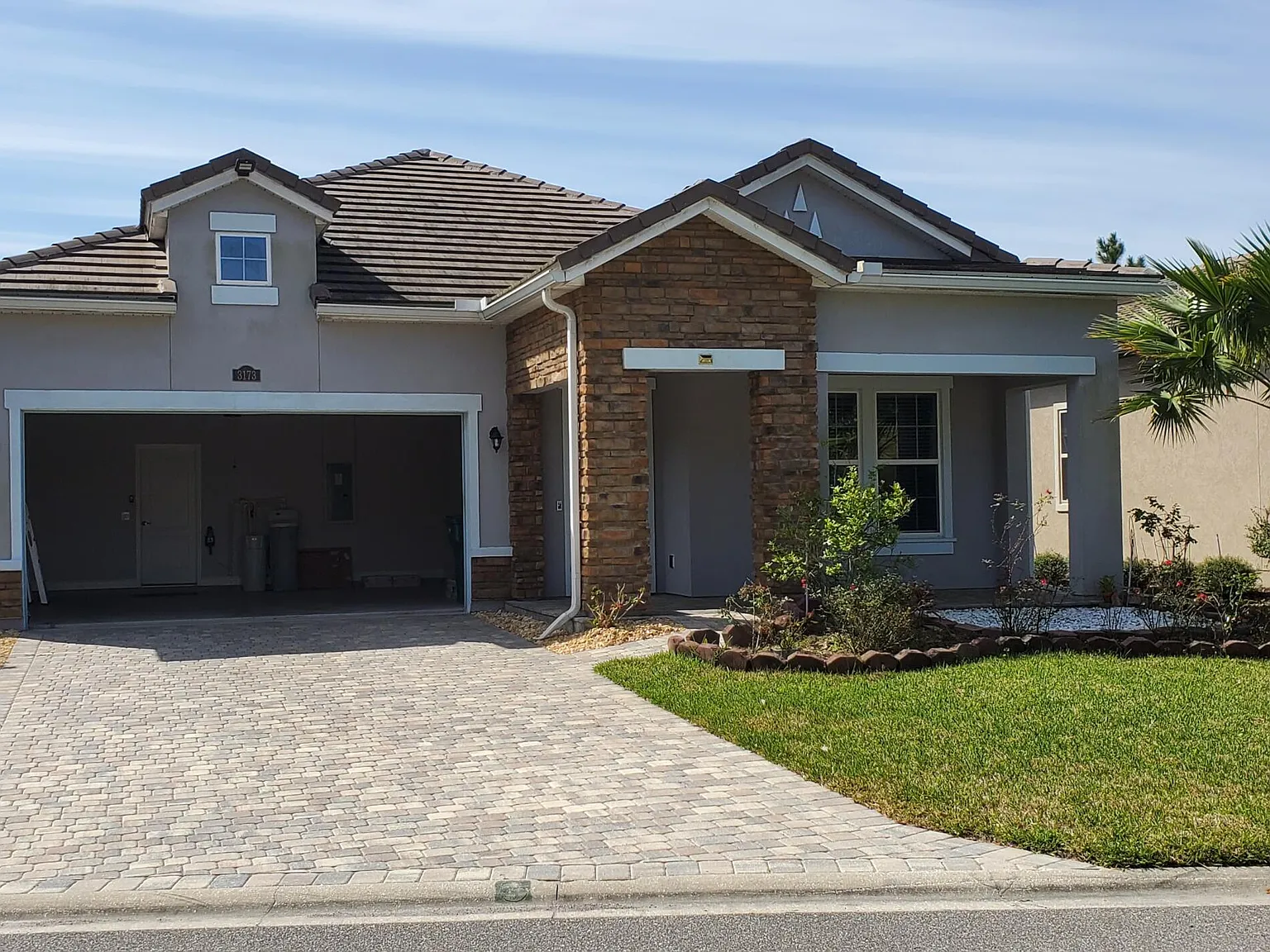 3 bed, 2.0 bath, 1991 sqft, $3,495 — Photo 1