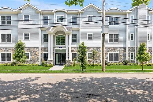 20 Secatoag Ave #1A Photo 1