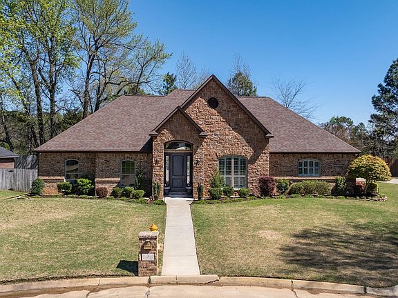 2nd image of 3 Whitney Cir