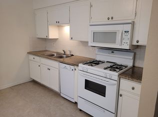 706 S Watson St APT B, Visalia, CA 93277