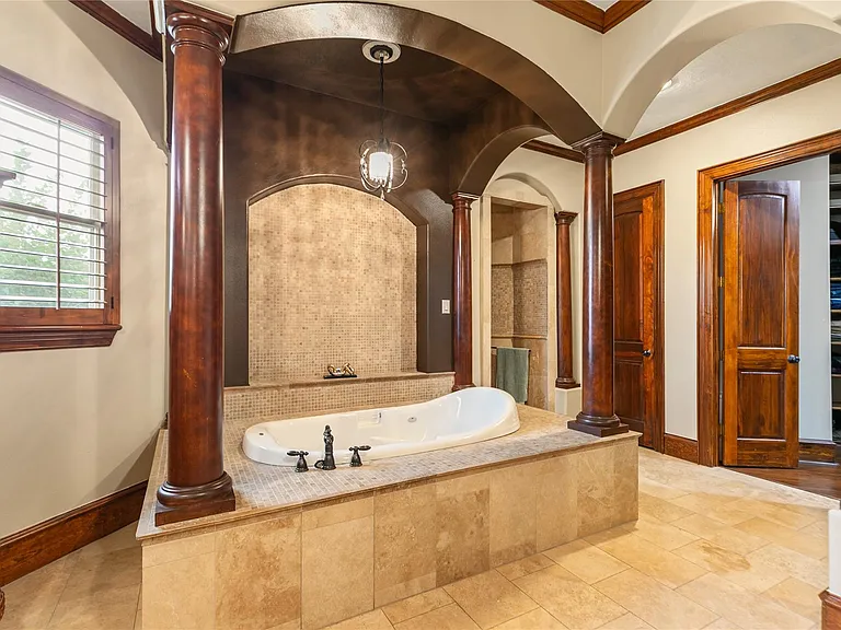 22 Post Shadow Estate Dr — Photo 36