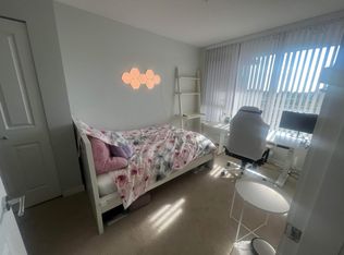 3281 E Kent Ave N #806, Vancouver, BC V5S0C4