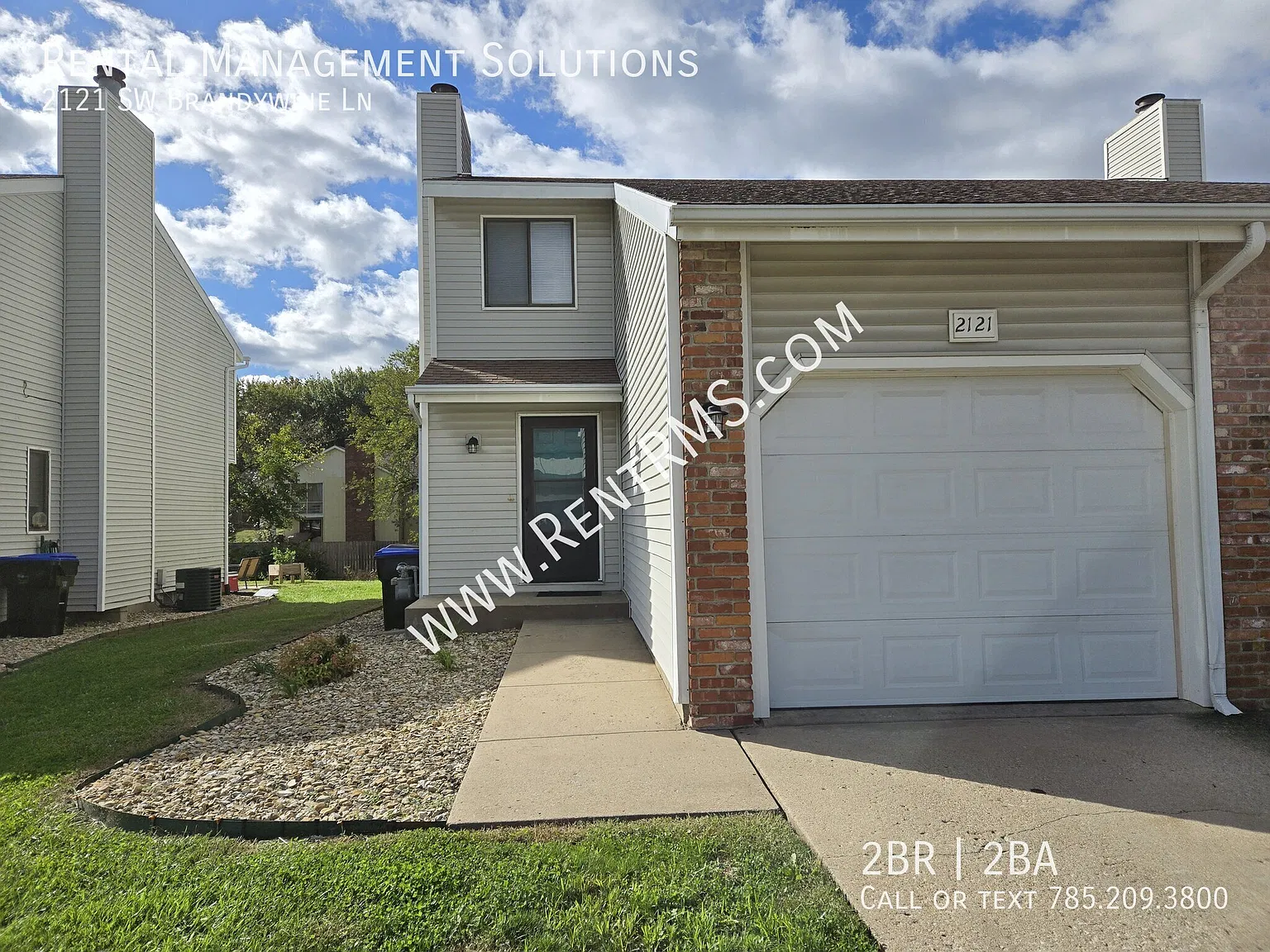 2121 SW Brandywine Ln — Photo 2