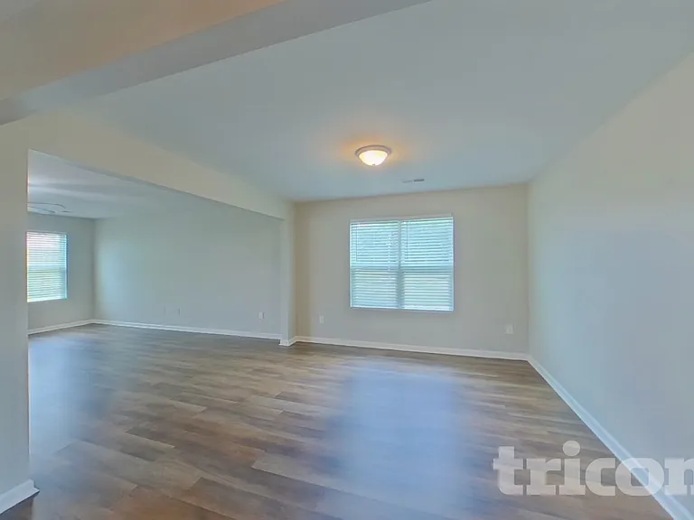139 McMakin Dr — Photo 3