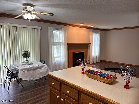 4th image of 603 Meadow Ln