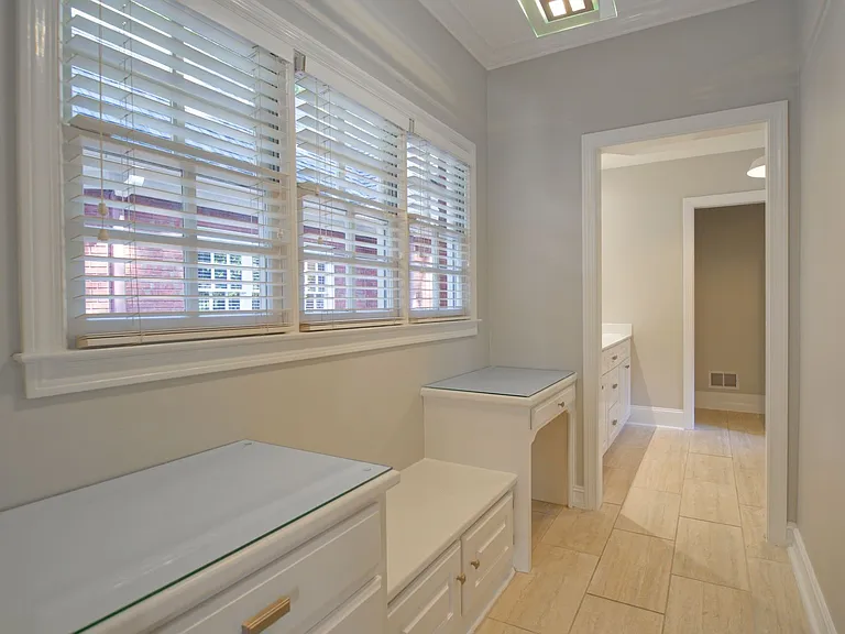 1150 Goodwin Pl NE — Photo 14