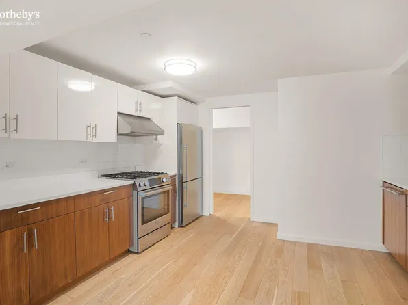 20 West Street image 2 of 7