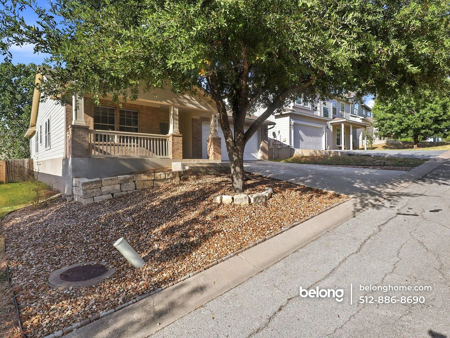 4 bed, 2.0 bath, 1877 sqft, $2,195 — Photo 2