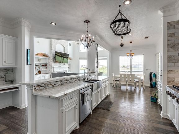 5th image of 8 Cypress Point Ct