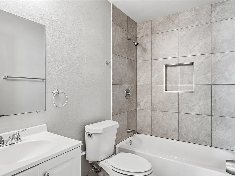 600 Martin Luther King Jr Blvd — Photo 15