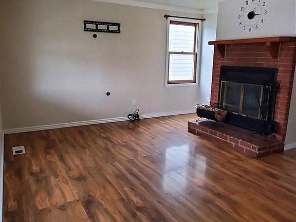 2nd image of 101 E College Ct