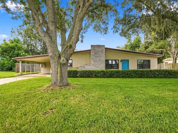 336 CHAMBERLAIN Boulevard, Fort Pierce, FL 34946