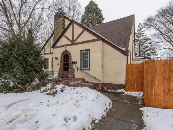 1901 Hyacinth Ave E, Saint Paul, MN 55119