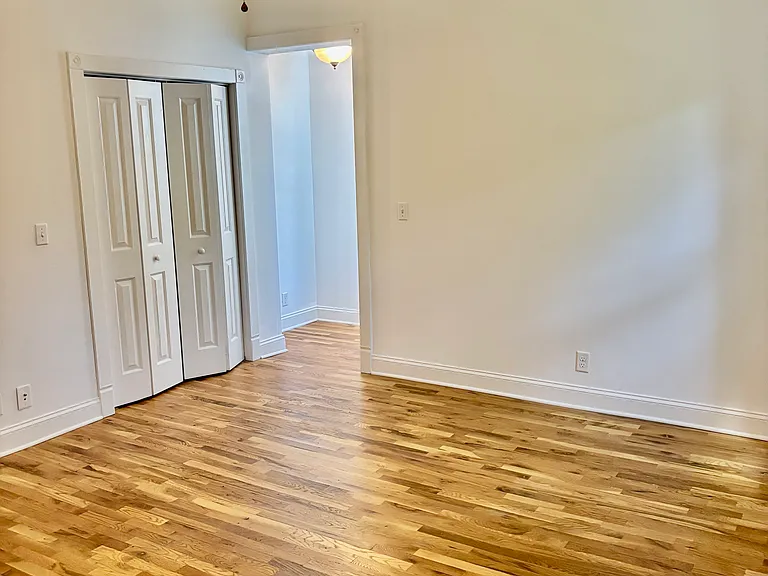 816 Warren St #1B — Photo 15