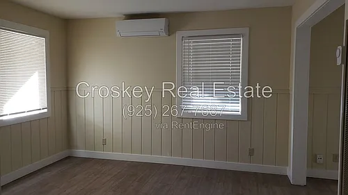 332 W Tregallas Rd Photo 1