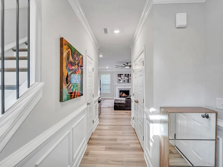 2113 Seneca Dr — Photo 12