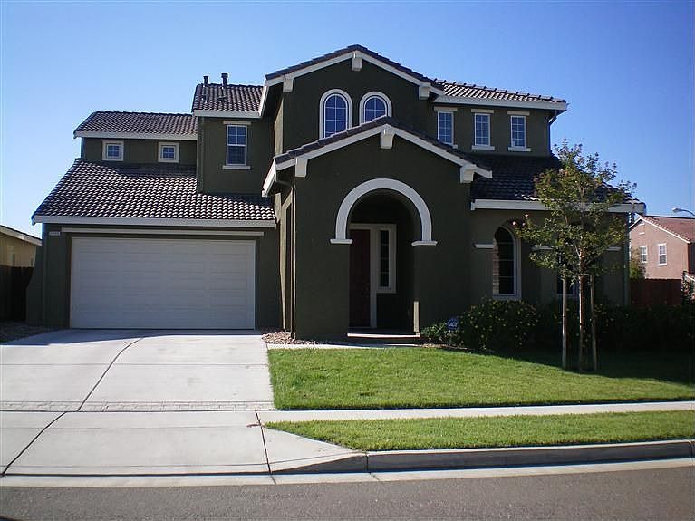 1st image of 1495 Highland Dr