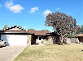 408 Willow Ave, Panhandle, TX 79068