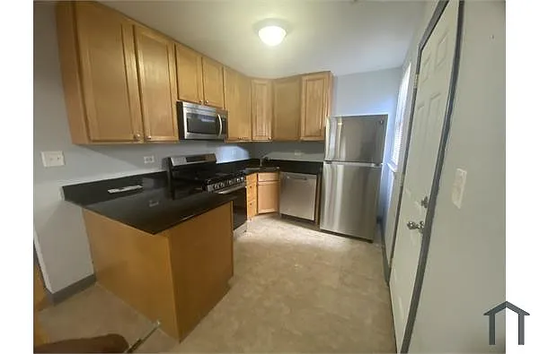 Building Photo - 7314 N Winchester Ave #2E