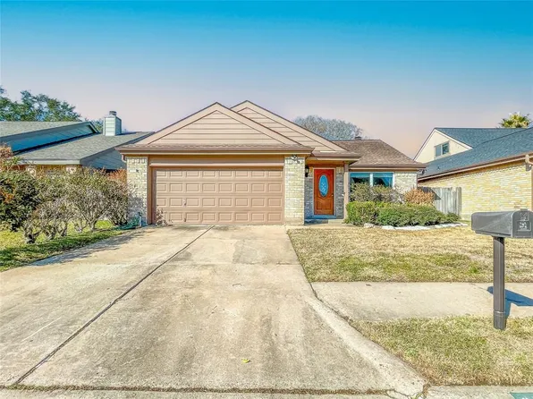2222 Sentinal Oaks St, Sugar Land, TX 77478