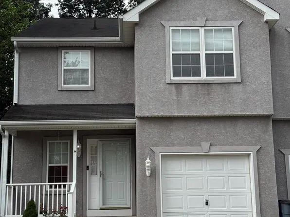 4 Juniper Ln, Blackwood, NJ 08012