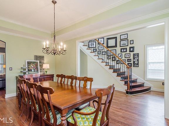 5th image of 3925 Central Garden Ct SE