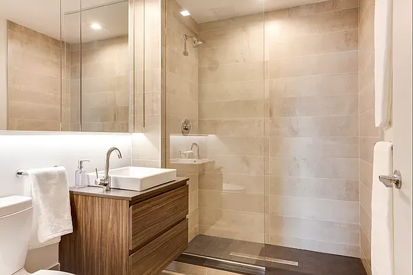 Rented by Monarch Realty Group | media 22