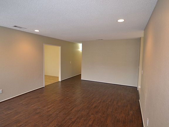 2nd image of 10062 Lemon Ave