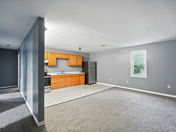 4th image of 2728 E Center St #B