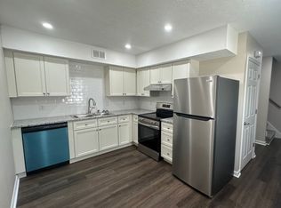 146-152 Oakwood Dr #148, Madison Heights, VA 24572
