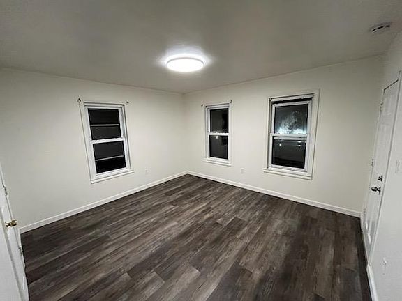 4th image of 661 Millbury St #3