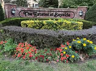 65-56 224th St FLOOR 1, Oakland Gardens, NY 11364