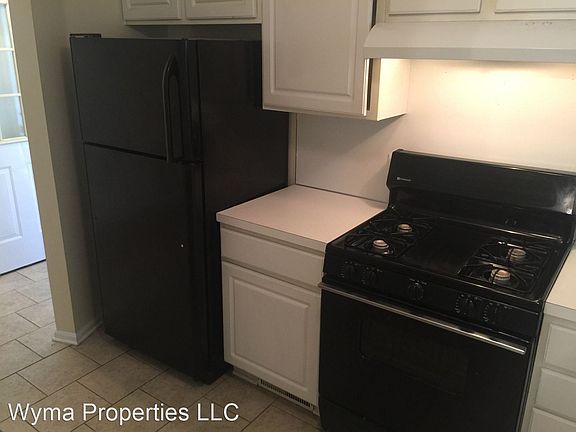 5th image of 5819 Christie Ave SE
