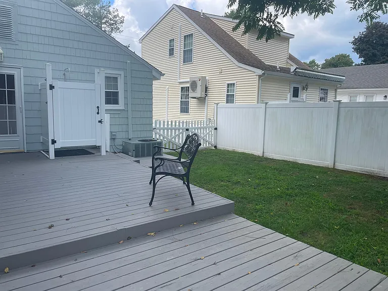 24 Gorton Ave — Photo 13