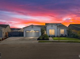 3206 Spruce Park Way, Shafter, CA 93263