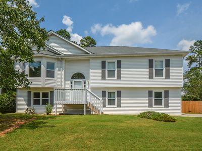 200 Lacey Oak Ln, Loganville, GA, 30052