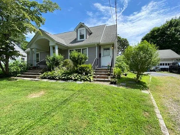 88 Wyman Ave