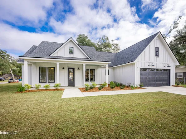 6345 Langland Dr, Ocean Springs, MS 39564