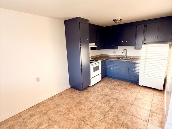 755 Rose Ave Unit 13