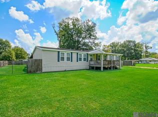 20926 Holmes Dr, Zachary, LA 70791