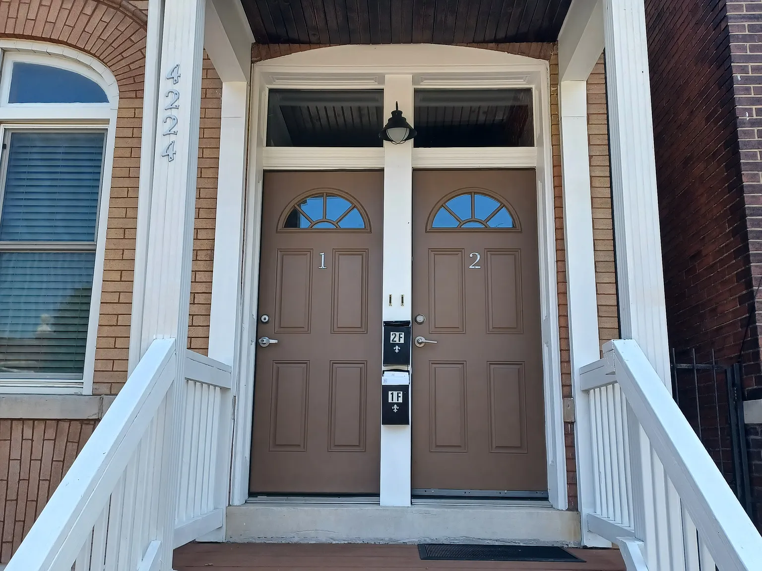 4224 Chouteau Ave — Photo 2