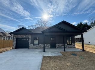 28 Price St, Inman, SC 29349