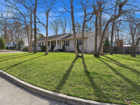 161 Mooring Road, Manahawkin, NJ 08050