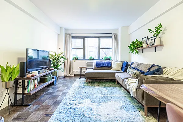 Rented by Bond New York | media 2