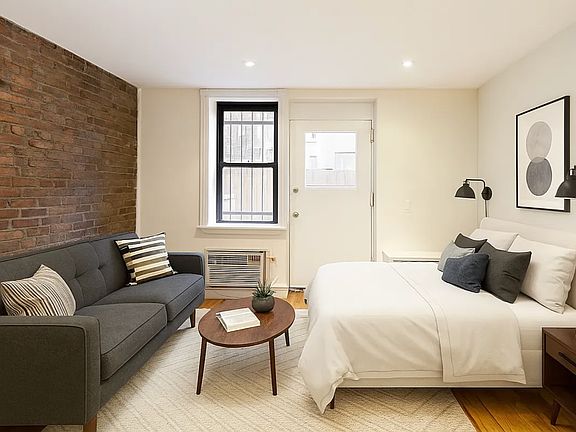 2nd image of 324 W 14th St APT 2