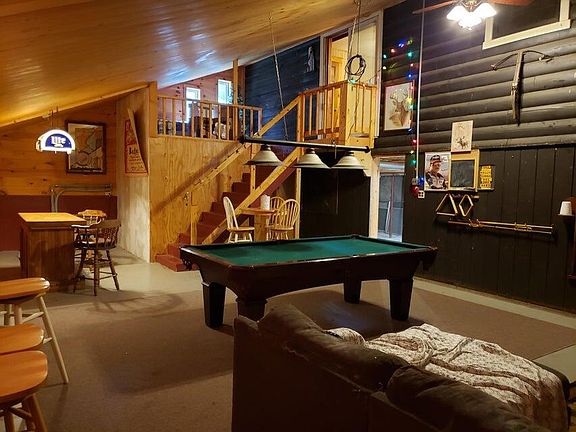 5th image of 28 E Sangerville Road