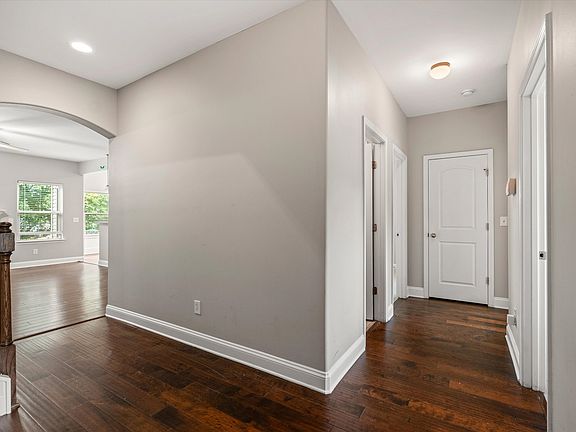 5th image of 1102 Achiever Cir