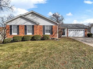 1618 Whitehirst Manor Dr, Saint Charles, MO 63304